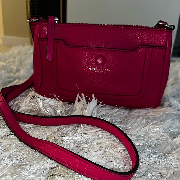 Marc Jacobs Empire City Leather Crossbody Bag - Picture 3 of 10